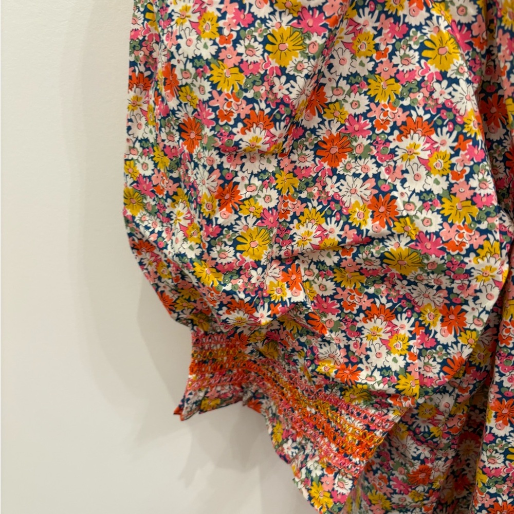 Colorful Floral Puff Sleeve Blouse - Picture 4 of 4